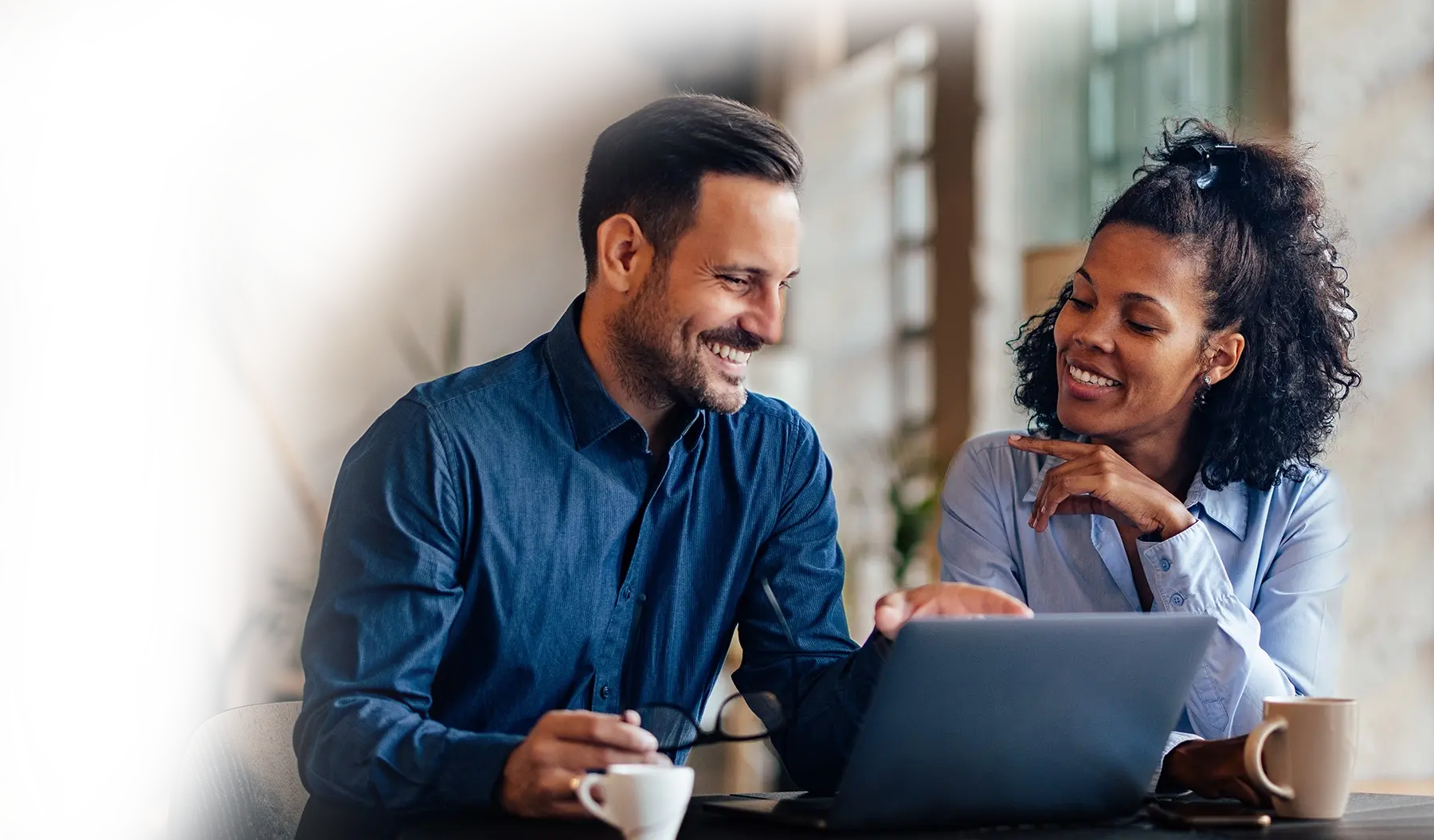bridging-customers-header v2